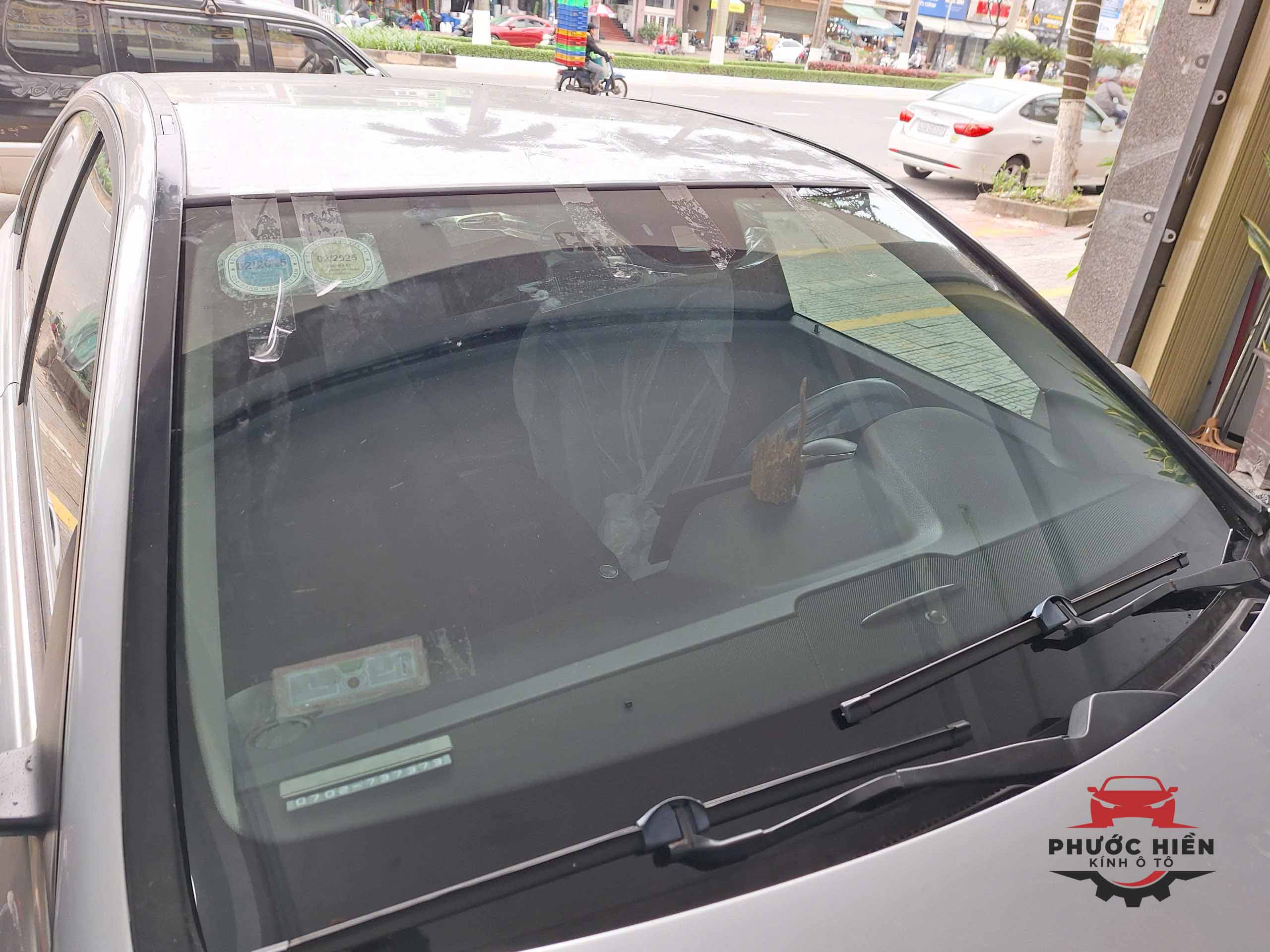 Kính ô tô Phước Hiền - cửa hàng thay kính chắn gió mercedes tại Đà Nẵng